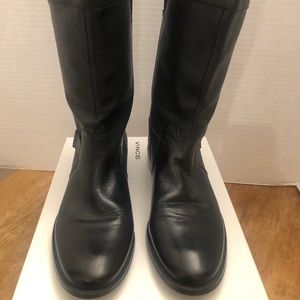 Ellen Tracy TED Black Pull On Leather Boot Size 7